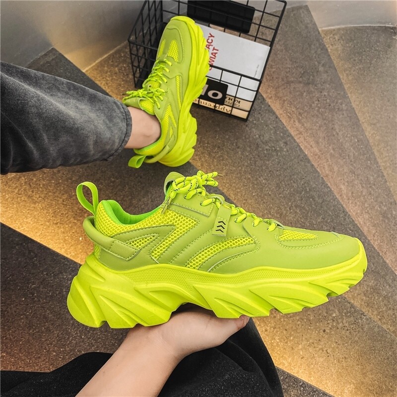 Thick sole tekkies