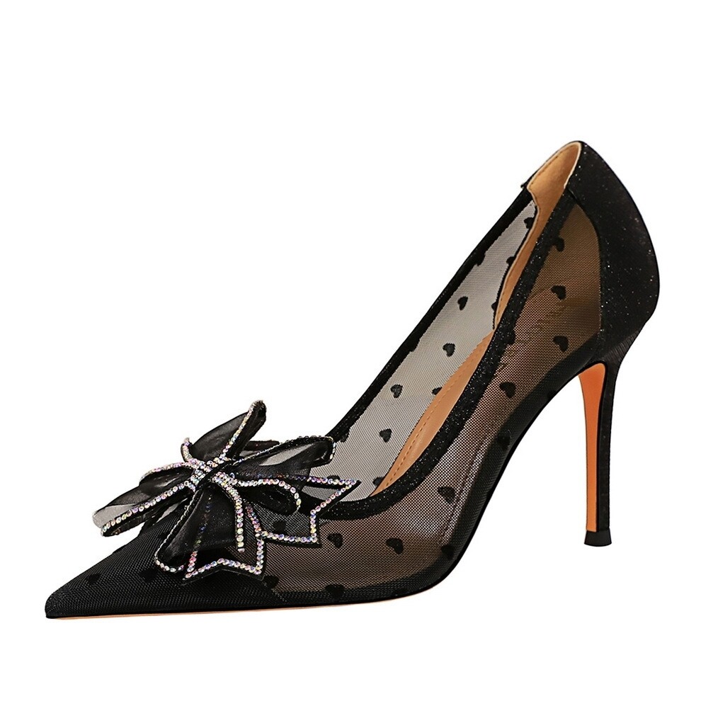 Lace stiletto 