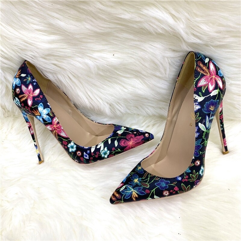 Floral heel 