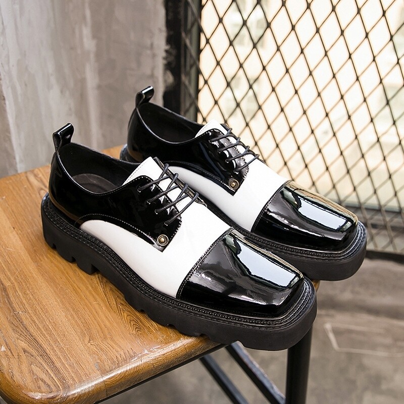 Black and white shoes 