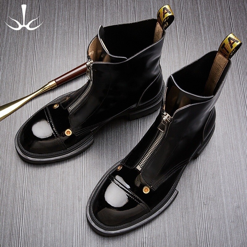 Black boots 