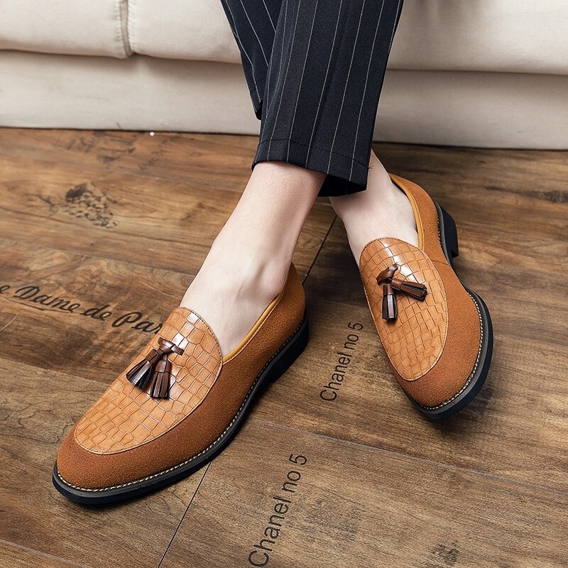 Tassel slippers 