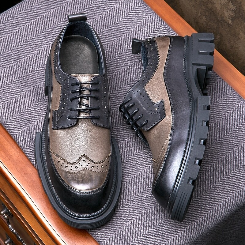 Two colors shoes 