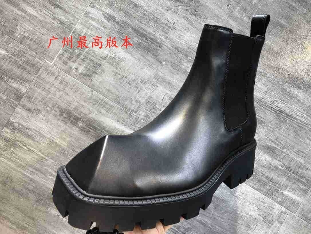 Thick boots 