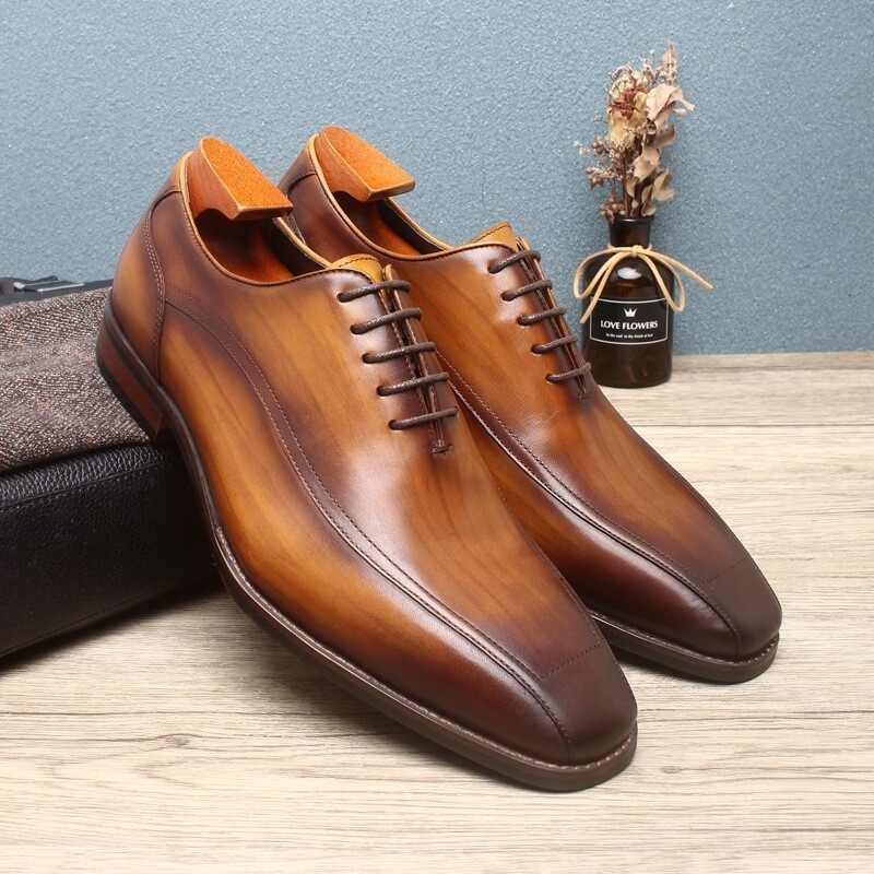 Formal point shoes 