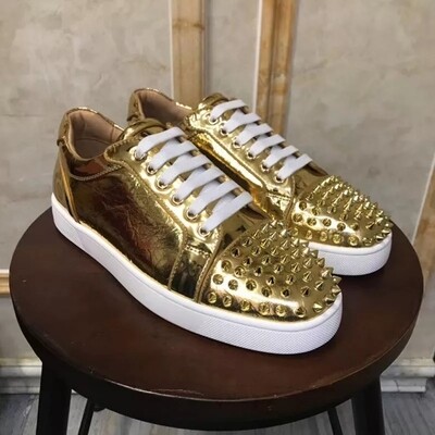 Gold sneaker 
