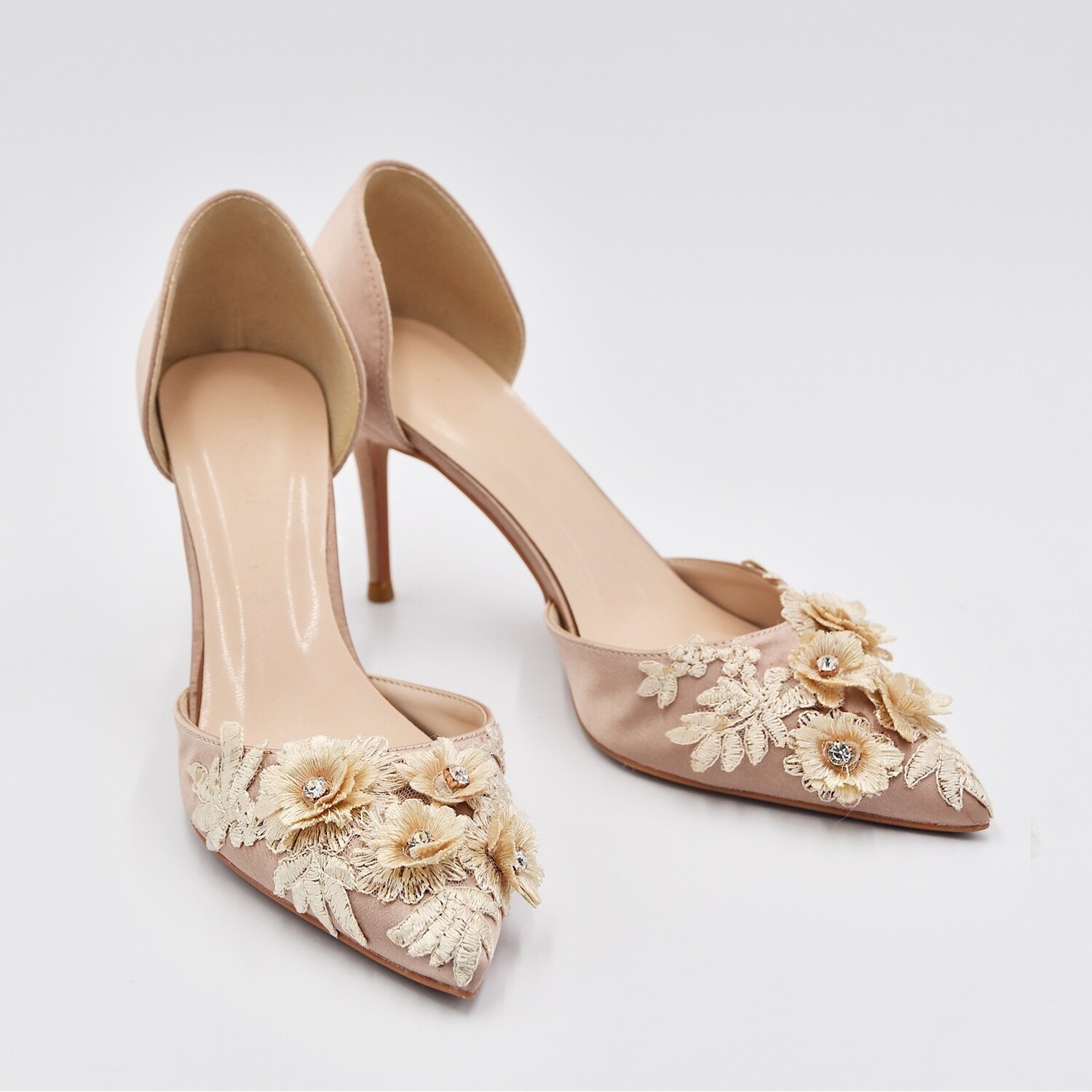 Gold bridal heel 
