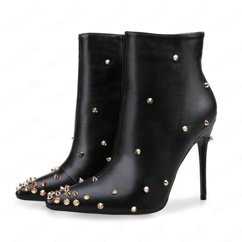 Ree spikes boots 