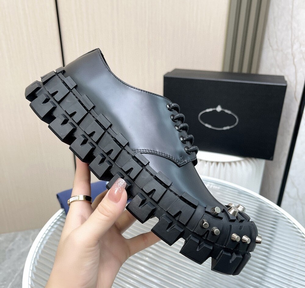 Ganda Ganda shoes 