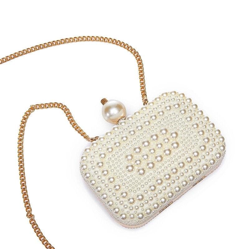 Bridal pearl clutch bag