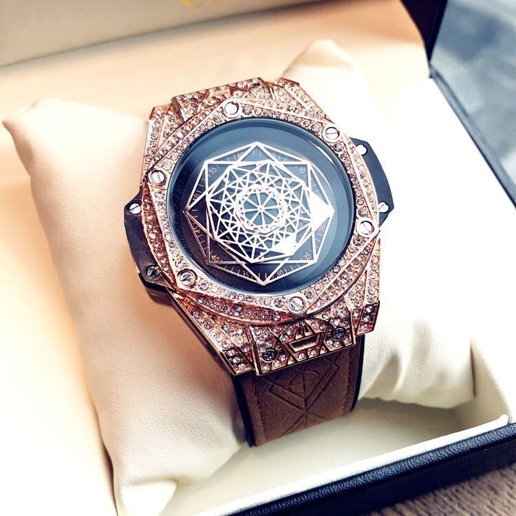 Diamond time Piece 