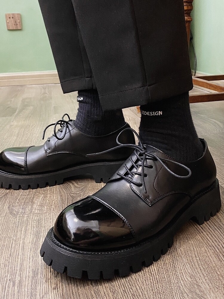 Shinny frontal loafers 