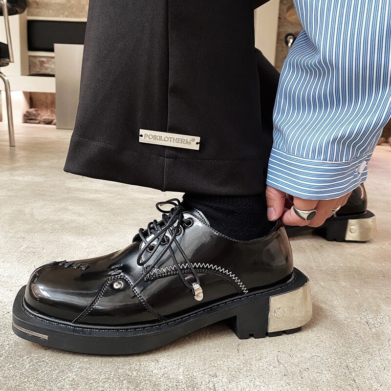 Back metal loafers 
