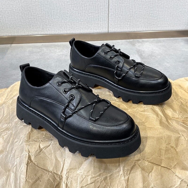 Crossed lace loafers 