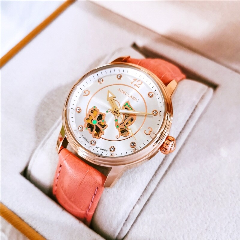Classic ladies watch 