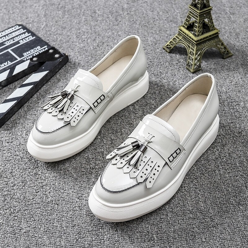 Tassel ladies loafers 