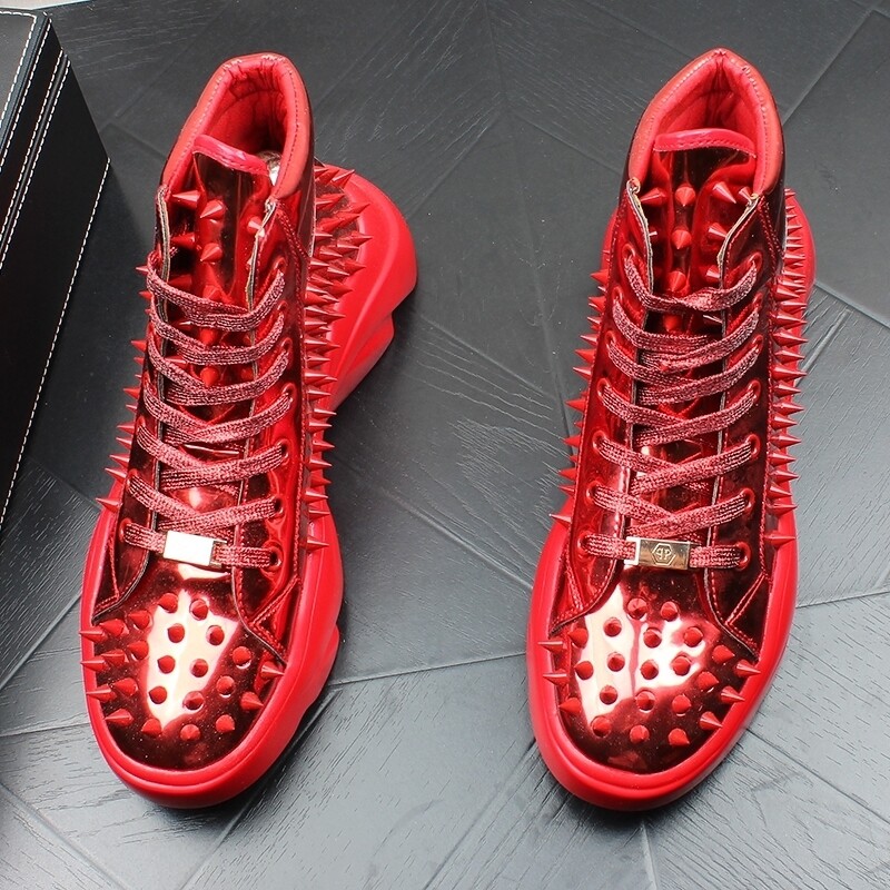 Spikes big boots 