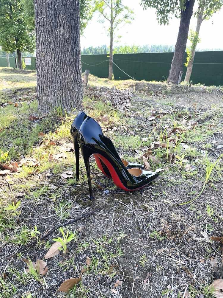 Black Ree Stiletto