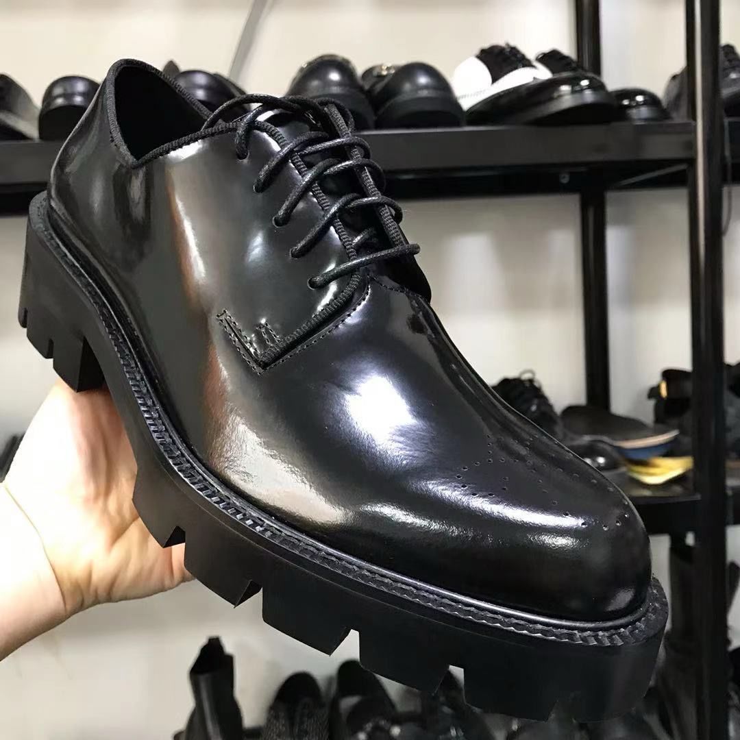 Black Shoes