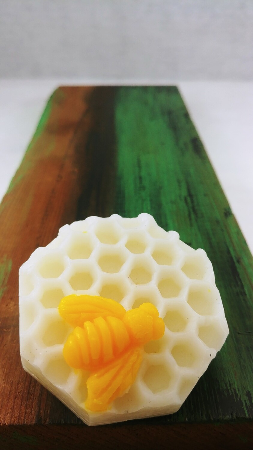 Shabby Chic Beeswax Distressing Puck - Great for Layering Paint