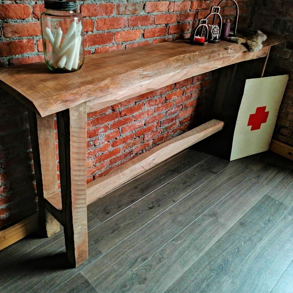 Sidetable Katja