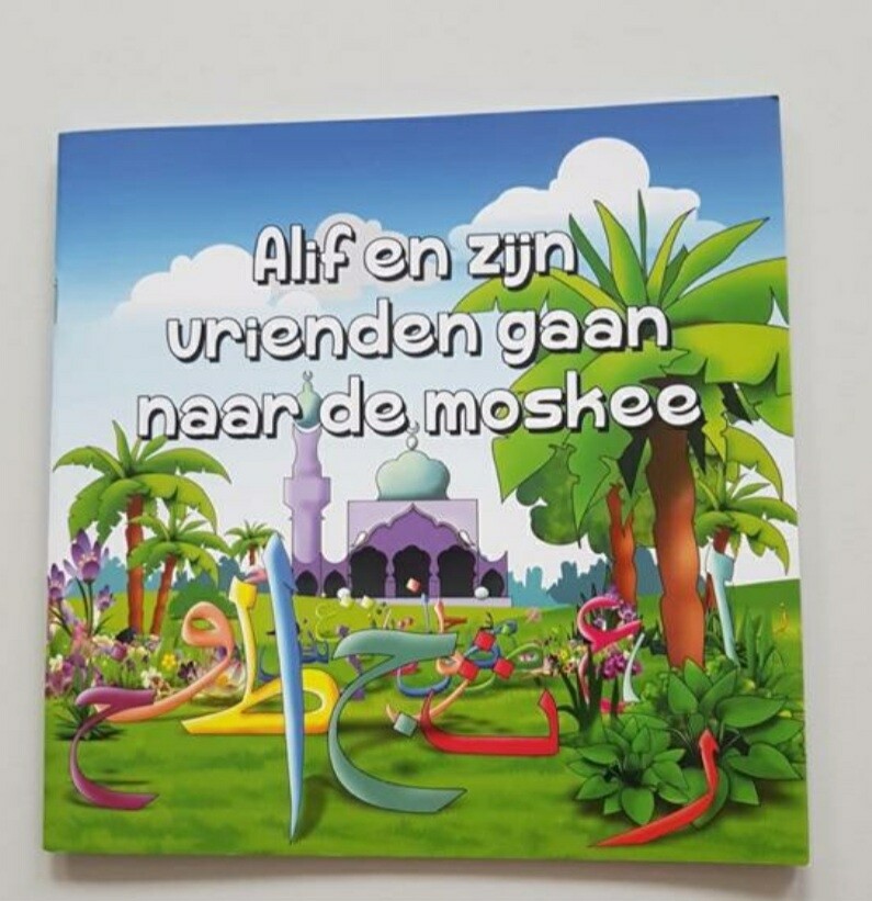 Alif en zijn vrienden gaan naar de moskee