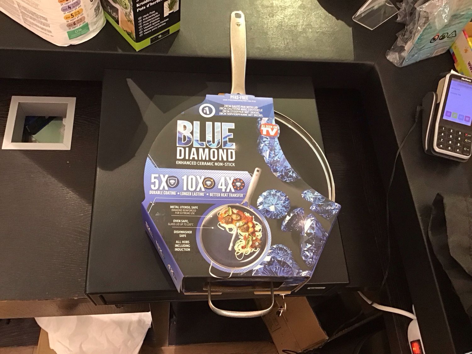 Blue diamond sauté pan with lid 28cm