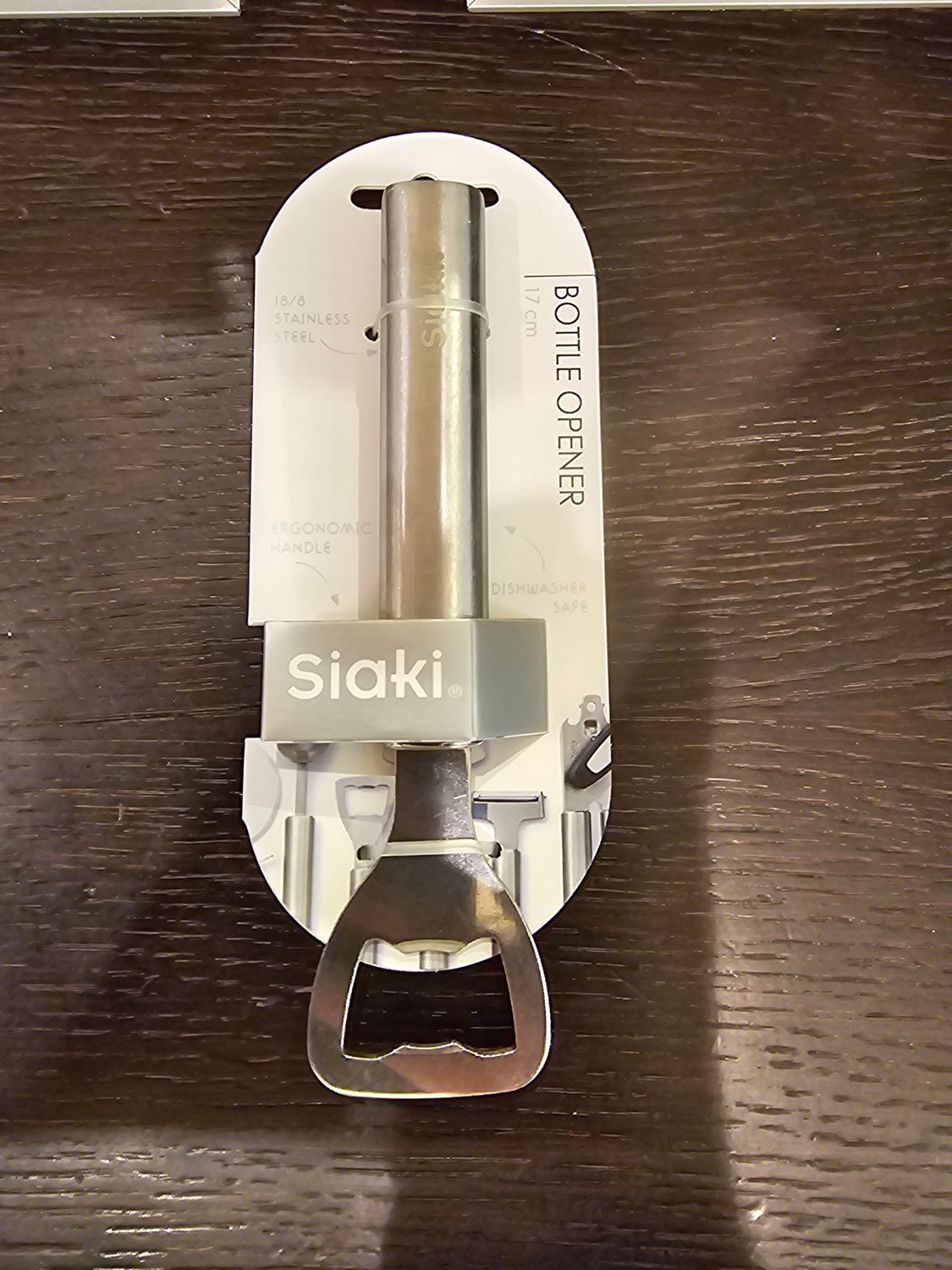 Siaki bottle opener