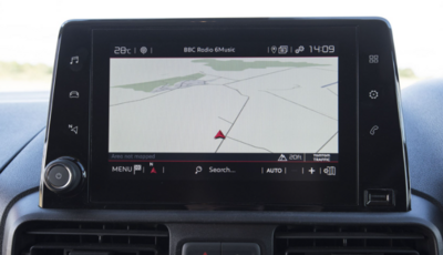 MAXAM remlicht Camera systeem op het origineel scherm voor Citroën Berlingo, Peugeot Partner & Toyota Proace City (Verso)