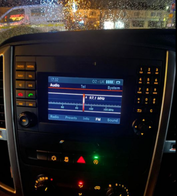 Camera interface (arrière) pour Mercedes (Radio Visual Boost - 6,5
