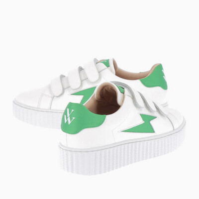 Sneaker scratch green