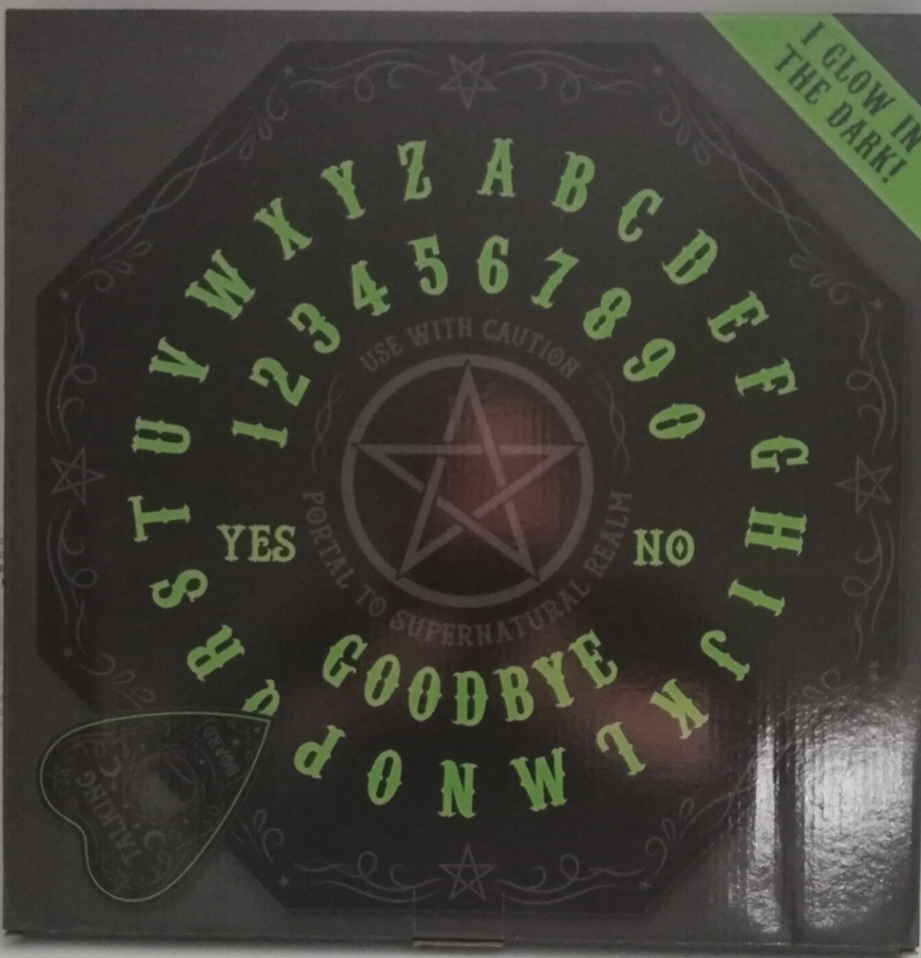 Glow in the dark spirit bord