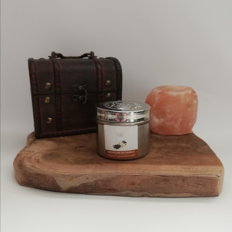 Green tree scented candle Madagascan vanille