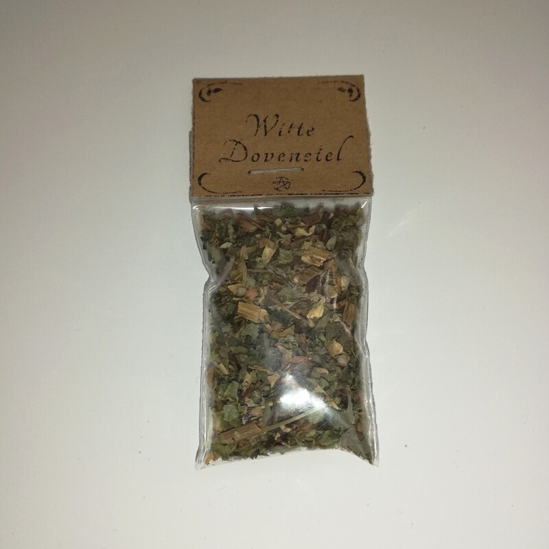 Witte dovennetel
