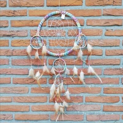 Dromenvanger multi color 28 cm