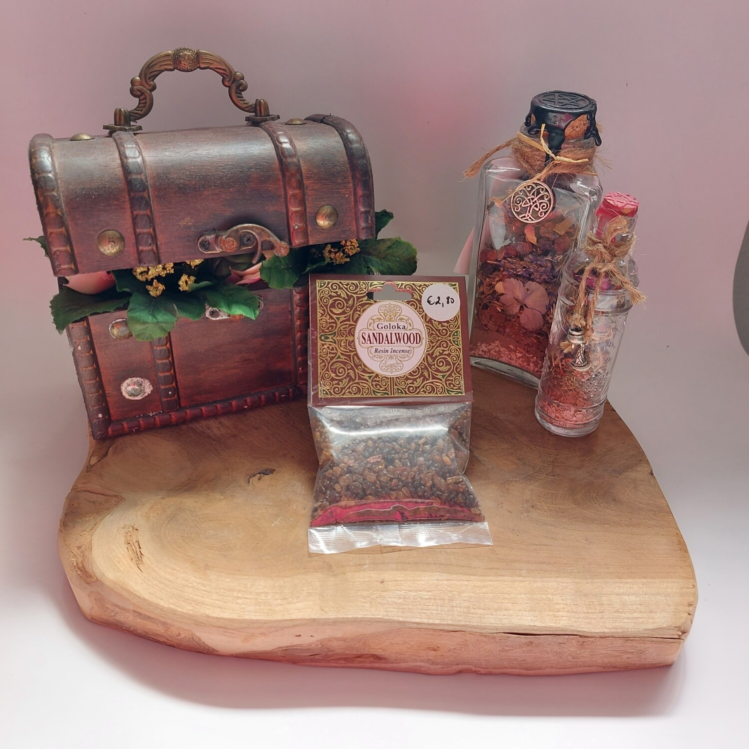 Goloka resin Sandalwood