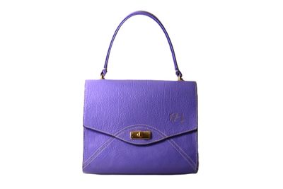Violet Tas