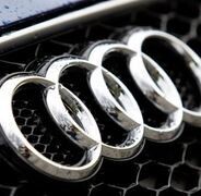 AUDI AUTÓSZŐNYEG