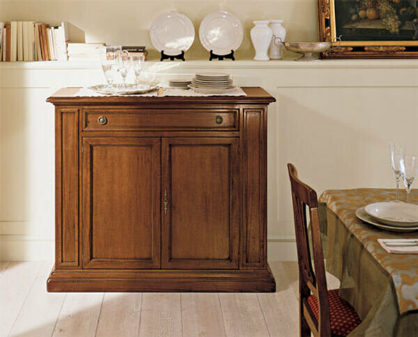 Credenza a due porte e cassetto