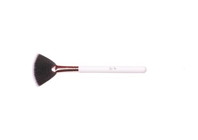 SHE-ISS Fan Brush