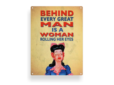 Retro-Schild "Behind"