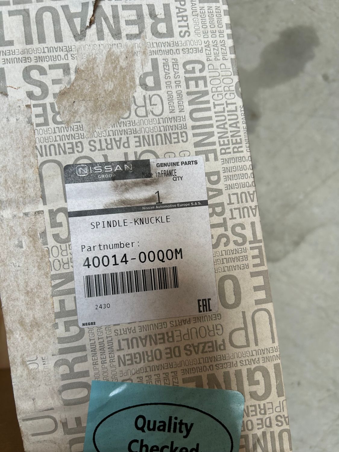 FUSEE RECHTS VOOR NISSAN NV400