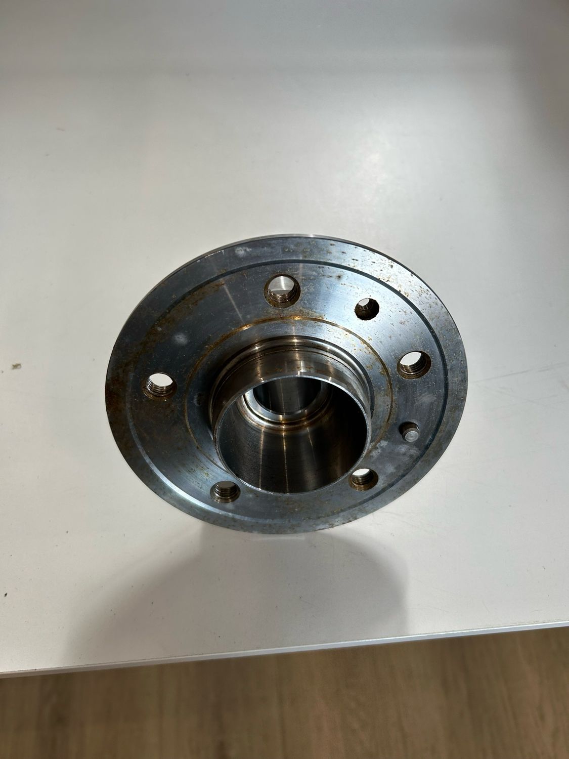 Wielflens links Mercedes w126/w107 a1263501546