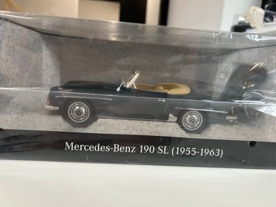 MINIATUUR 190SL 1/18 MINIATUUR 190SL 1/18