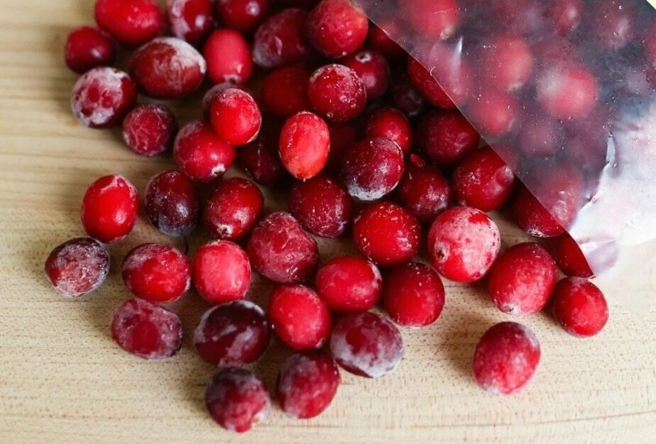 THE BOG PREMIUM FROZEN CRANBERRIES