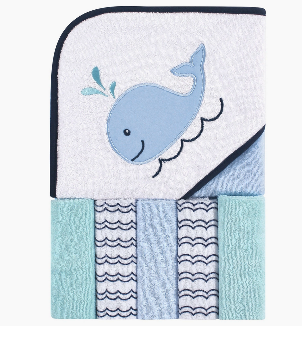Luvable friends Whale hooded towel and washclothes