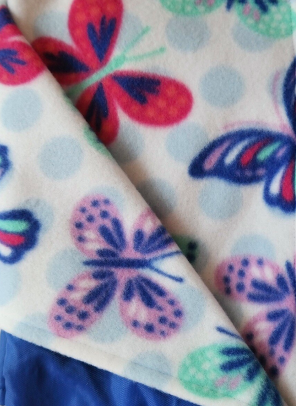 MROB  navy/blue dot butterfly