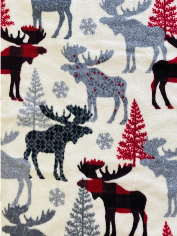 MROB Grey /Red Moose w/trees-Family Size