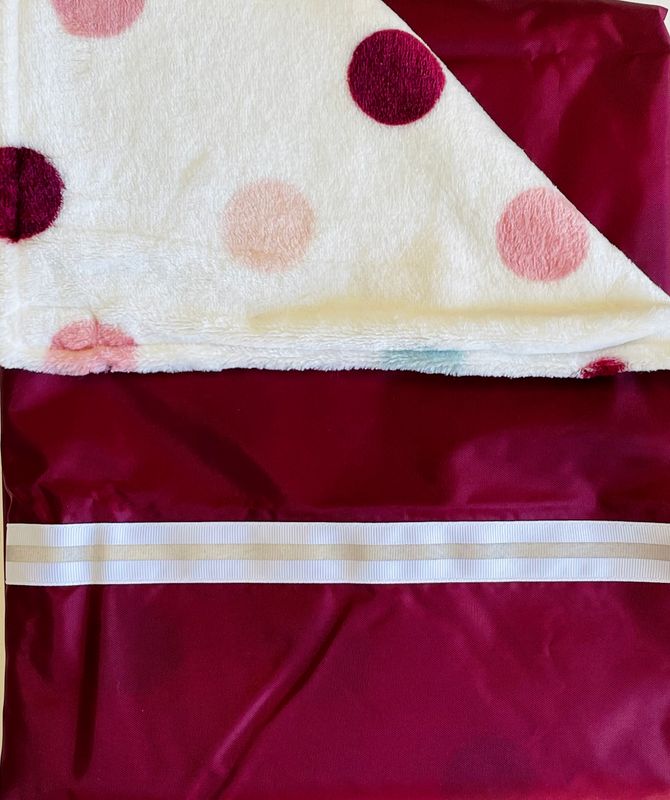 MROB multi-dot/burgundy
