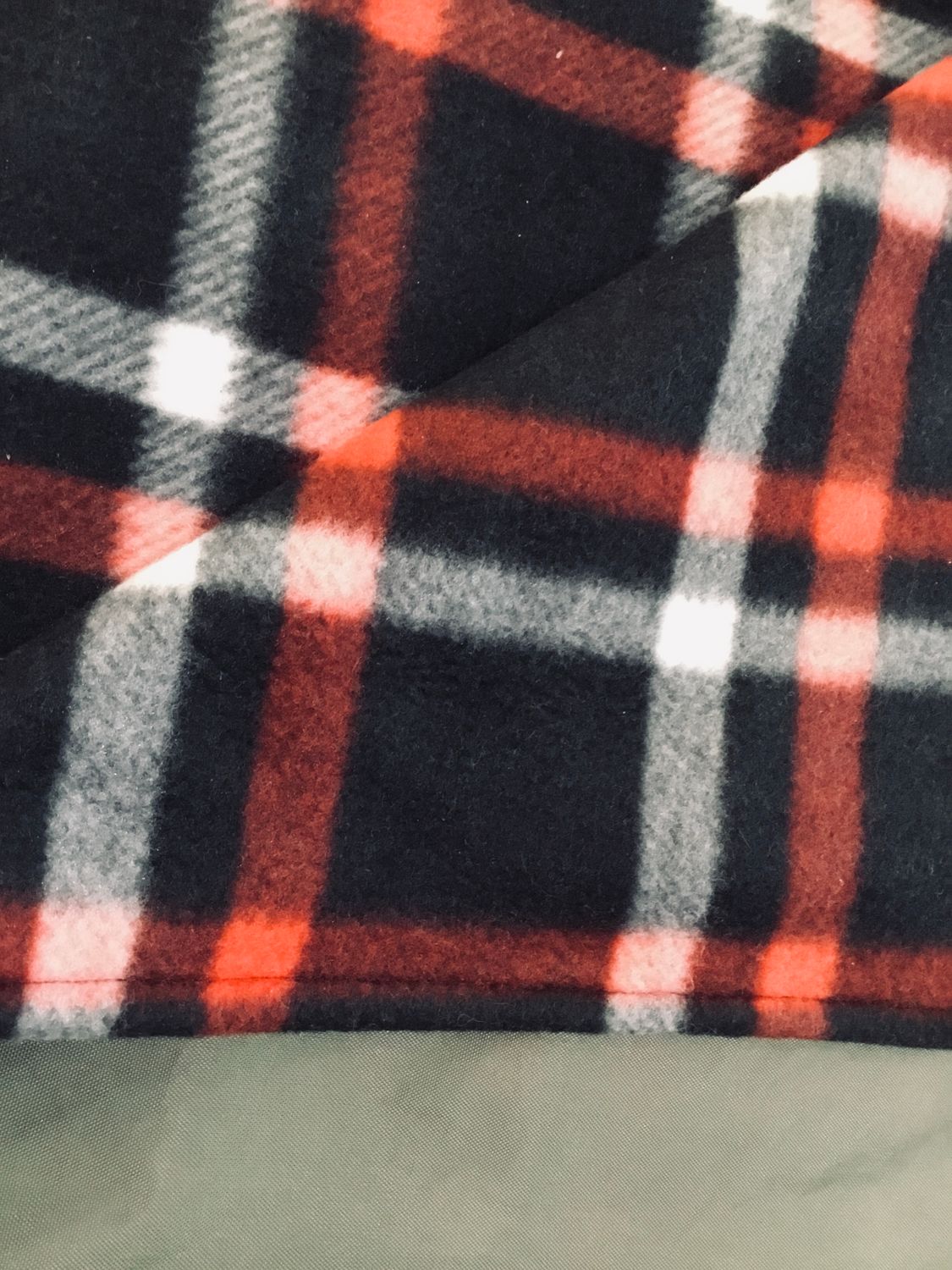 MROB red, blk &amp; white plaid on grey family size